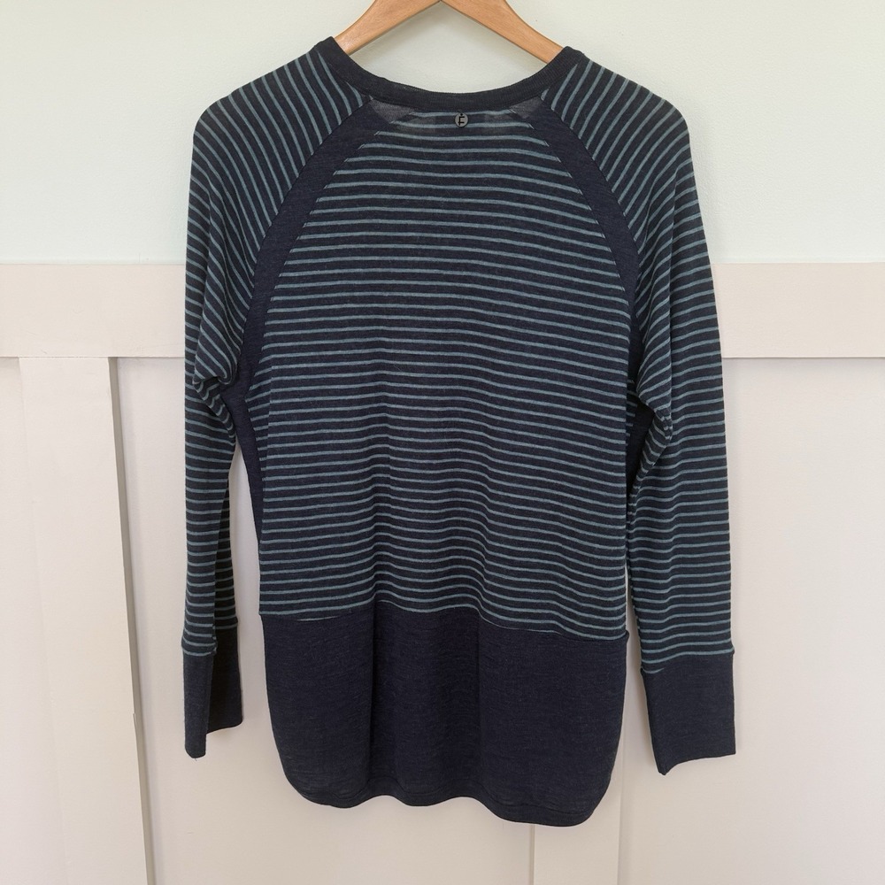 Foil 100% Merino Wool Sweater Women's SM Navy Blue Striped Scandi Elevated Basic - Picture 3 of 8